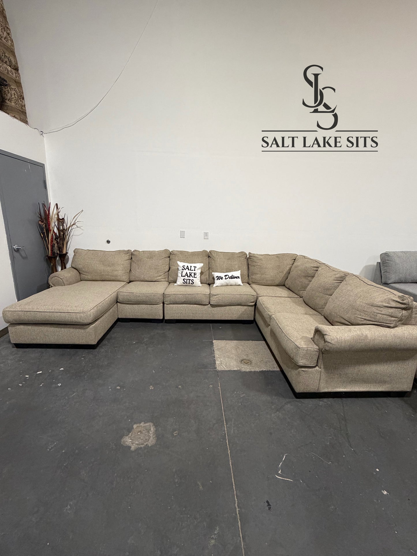 Large U-Shaped Sectional